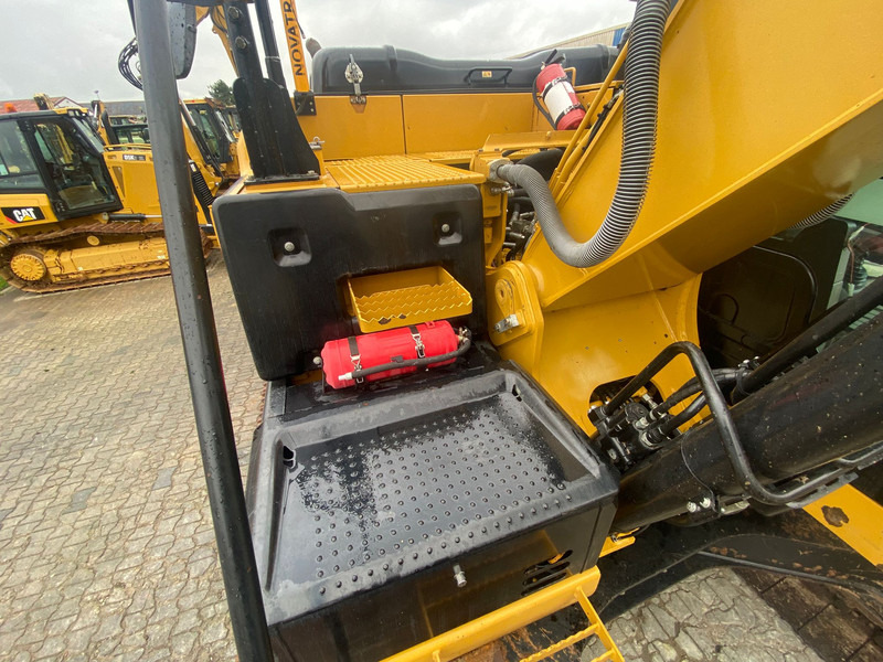 Гусеничный экскаватор Caterpillar 320 EL NVT: фото 15