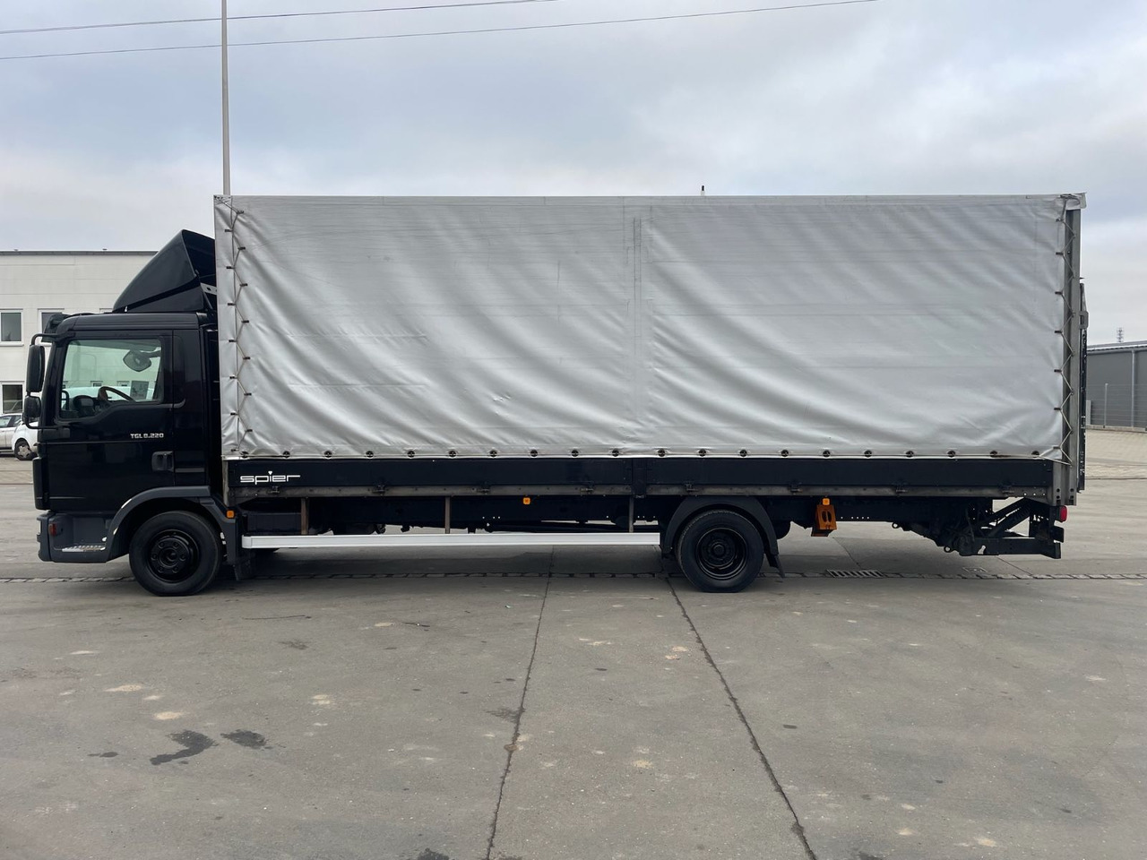 MAN TGL 8.220 4x2 Pritsche+Plane/LBW/DAUTEL/AC/EU6c - Тентованный фургон: фото 4 MAN TGL 8.220 4x2 Pritsche+Plane/LBW/DAUTEL/AC/EU6c - Тентованный фургон: фото 4