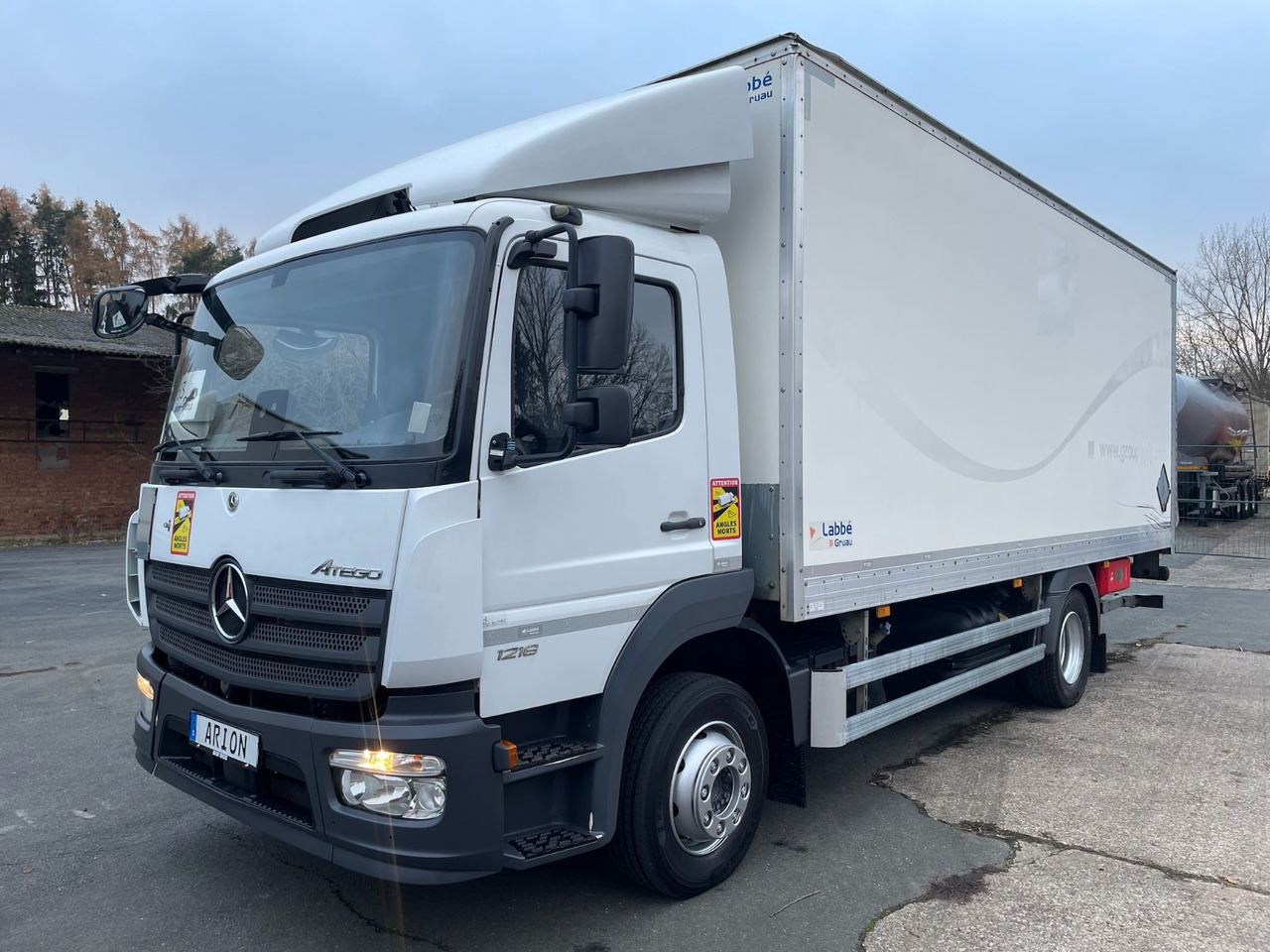 Mercedes-Benz Atego 1218 4x2 Koffer/FULL-ADR/EXIII/LBW/AC/EU6d - Грузовик с закрытым кузовом: фото 3 Mercedes-Benz Atego 1218 4x2 Koffer/FULL-ADR/EXIII/LBW/AC/EU6d - Грузовик с закрытым кузовом: фото 3