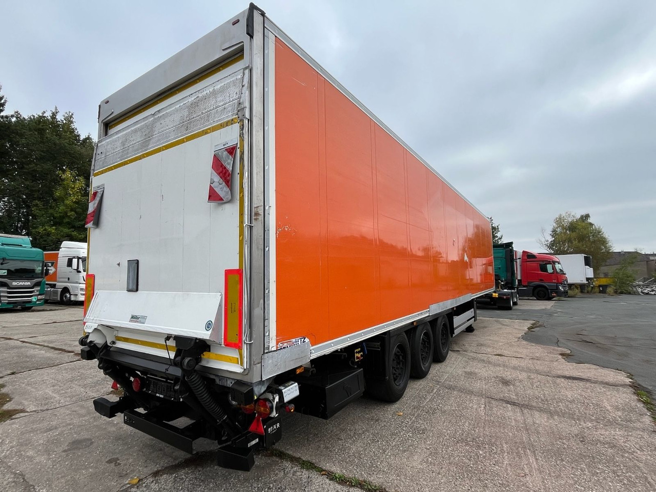 Schmitz Cargobull SCB*S3B/CARRIER/Vector1550/LBW/BÄR/2347h/13,4m - Полуприцеп-фургон: фото 5 Schmitz Cargobull SCB*S3B/CARRIER/Vector1550/LBW/BÄR/2347h/13,4m - Полуприцеп-фургон: фото 5