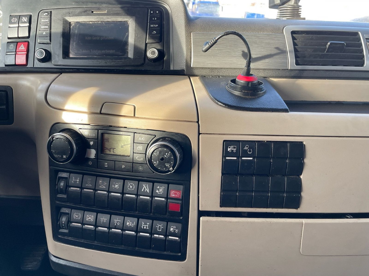 MAN TGX 18.500 4x2 BLS/Retarder/StandAC/48t/ACC/EU6c в лизинг MAN TGX 18.500 4x2 BLS/Retarder/StandAC/48t/ACC/EU6c: фото 15