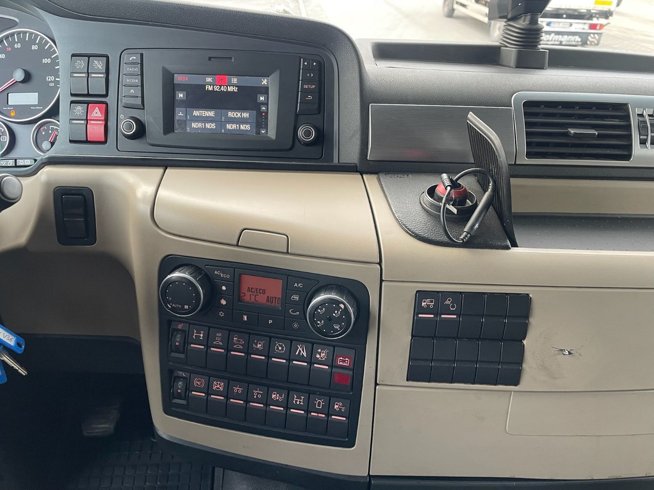 MAN TGX 18.500 4x2 BLS/Retarder/StandAC/48t/ACC/EU6c в лизинг MAN TGX 18.500 4x2 BLS/Retarder/StandAC/48t/ACC/EU6c: фото 14