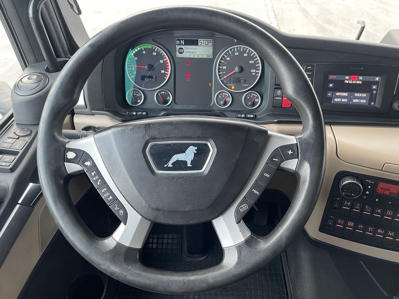 MAN TGX 18.500 4x2 BLS/Retarder/StandAC/48t/ACC/EU6c в лизинг MAN TGX 18.500 4x2 BLS/Retarder/StandAC/48t/ACC/EU6c: фото 13