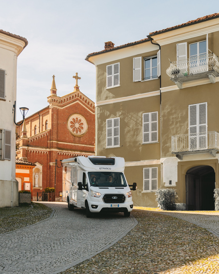 Etrusco T 7.3 QCF - Полуинтегрированный автодом: фото 4 Etrusco T 7.3 QCF - Полуинтегрированный автодом: фото 4