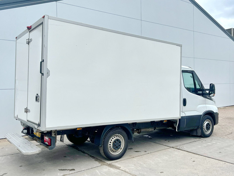 Iveco Daily 35S14 2.3 Automaat Koel/vrieswagen Kühlkoffer Carrier-20°C Climate Control Cruise Control Camera - Фургон-рефрижератор: фото 3 Iveco Daily 35S14 2.3 Automaat Koel/vrieswagen Kühlkoffer Carrier-20°C Climate Control Cruise Control Camera - Фургон-рефрижератор: фото 3