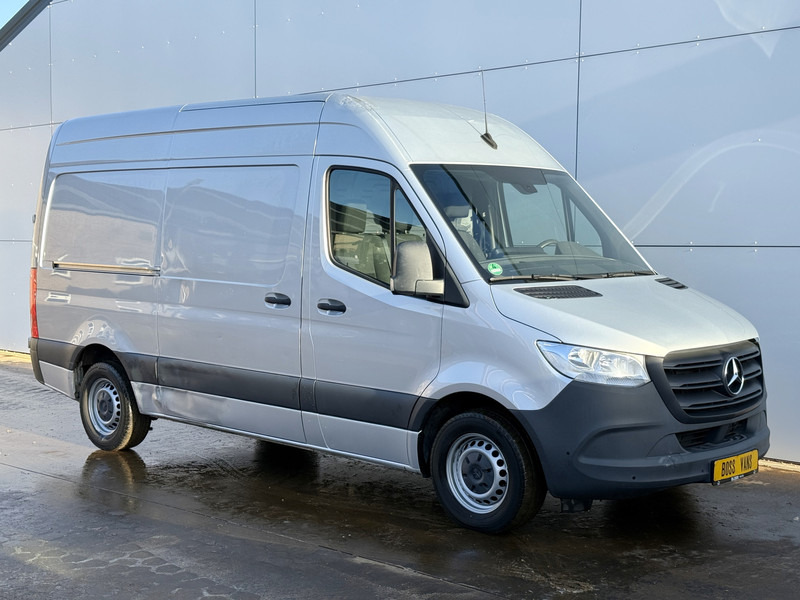 Mercedes-Benz Sprinter 315 1.9 CDI L2H2 Climate Control Carplay Camera Parkeersensoren voor achter - Легковой фургон: фото 4 Mercedes-Benz Sprinter 315 1.9 CDI L2H2 Climate Control Carplay Camera Parkeersensoren voor achter - Легковой фургон: фото 4