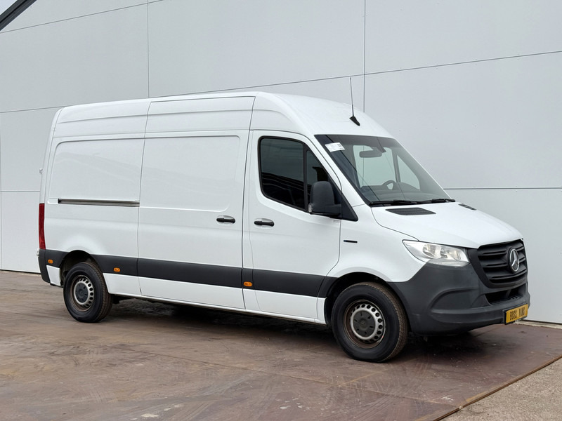 Mercedes-Benz eSprinter 312 - Binnenkort verwacht! ALL-IN PRIJS L2H2 55kWh 168km WLTP 80kw Snelladen Climate Control Camera Stoelverwarming - Цельнометаллический фургон, Электрический фургон: фото 4 Mercedes-Benz eSprinter 312 - Binnenkort verwacht! ALL-IN PRIJS L2H2 55kWh 168km WLTP 80kw Snelladen Climate Control Camera Stoelverwarming - Цельнометаллический фургон, Электрический фургон: фото 4