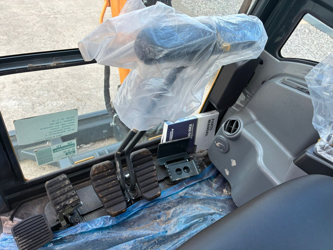 Мини-экскаватор Hyundai R30Z-9AK: фото 18 Мини-экскаватор Hyundai R30Z-9AK: фото 18