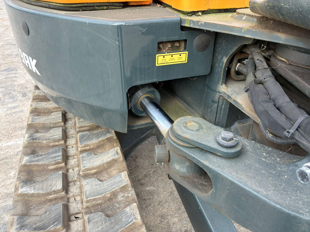 Мини-экскаватор Hyundai R30Z-9AK: фото 11 Мини-экскаватор Hyundai R30Z-9AK: фото 11