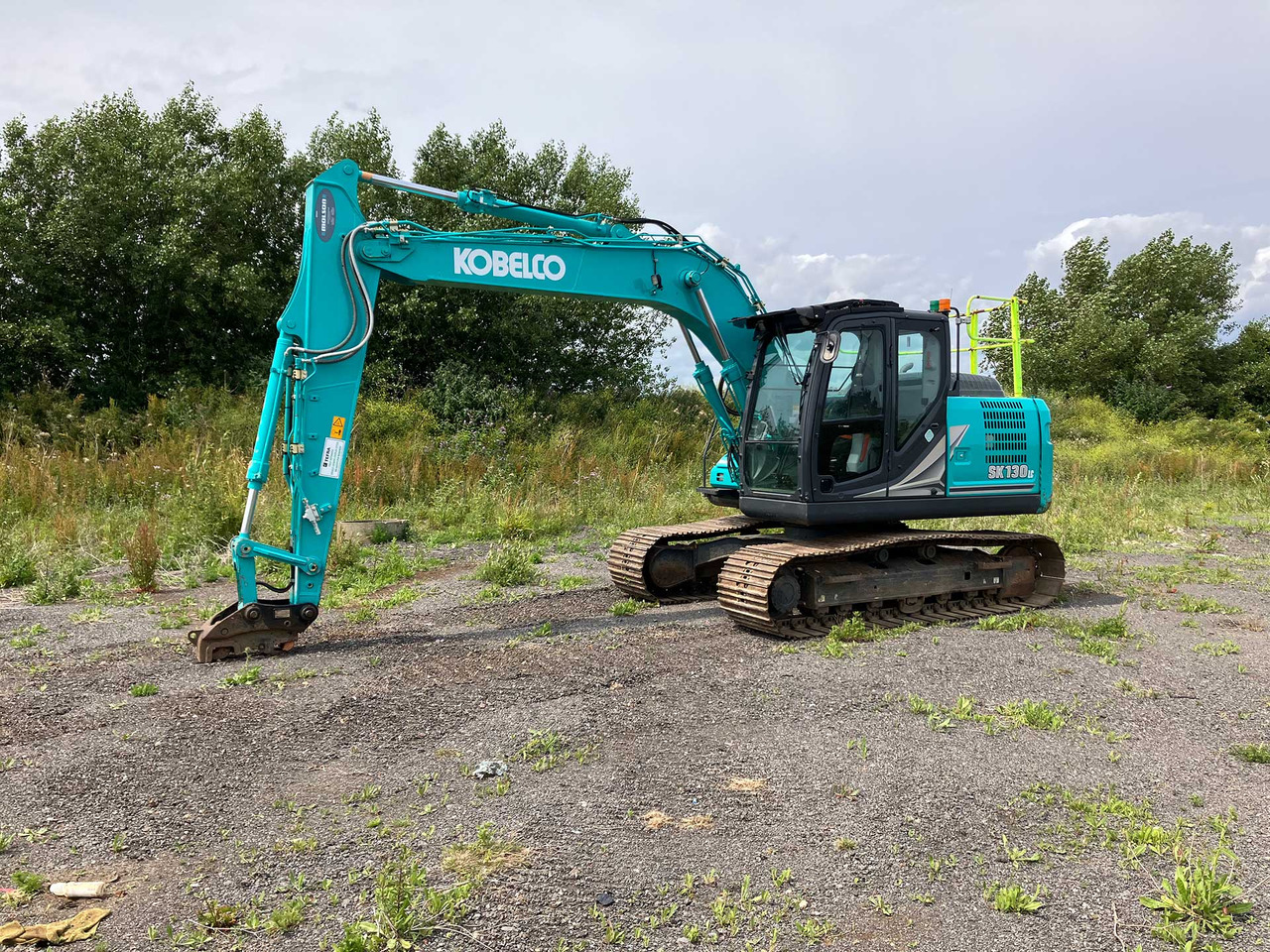 Kobelco SK130LC-11 - Гусеничный экскаватор: фото 1 Kobelco SK130LC-11 - Гусеничный экскаватор: фото 1