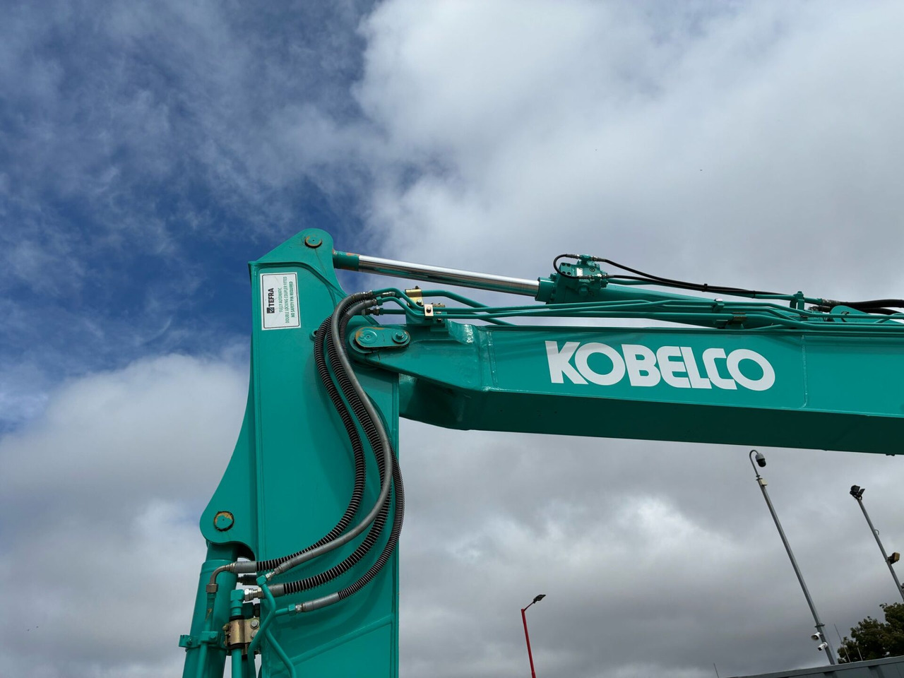 Гусеничный экскаватор Kobelco SK140SRLC-7: фото 12