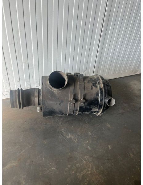 Liebherr R904 / A904C Li / A904 Li / A900C Li / A900C / R900C Li / R904C / R900C Li - Система впуска: фото 2 Liebherr R904 / A904C Li / A904 Li / A900C Li / A900C / R900C Li / R904C / R900C Li - Система впуска: фото 2