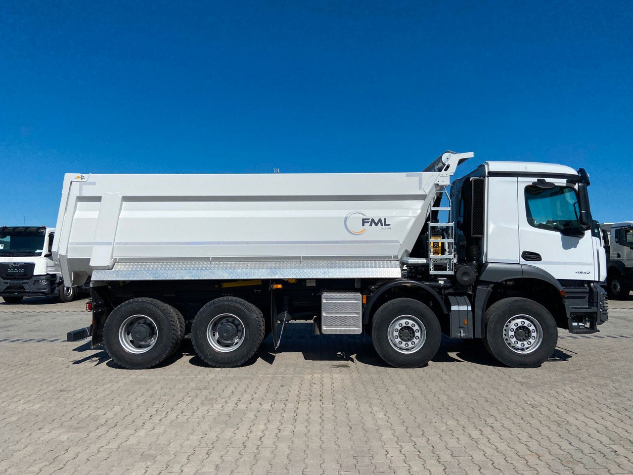 Mercedes-Benz Arocs 4542 8x4 AUTOMAT EURO 3 FML KIPPER - Самосвал: фото 4 Mercedes-Benz Arocs 4542 8x4 AUTOMAT EURO 3 FML KIPPER - Самосвал: фото 4