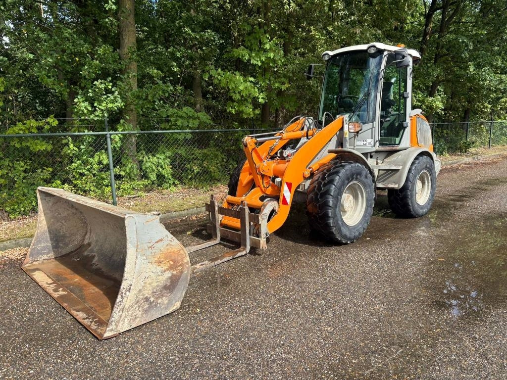 Колёсный погрузчик Atlas AR 65: фото 1