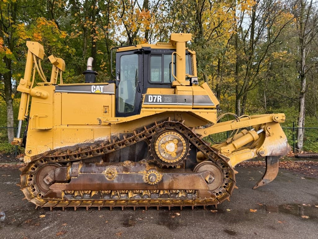 CAT D7R XR CE / LOW HOURS / TOP CONDITION - Бульдозер: фото 3 CAT D7R XR CE / LOW HOURS / TOP CONDITION - Бульдозер: фото 3