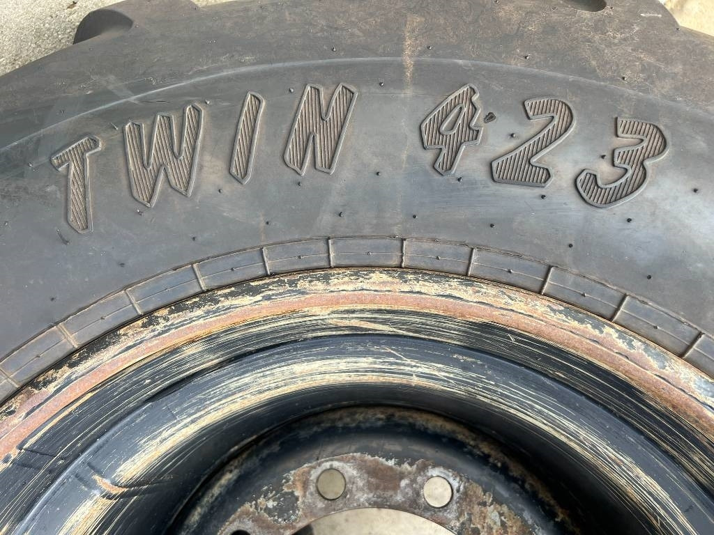 Trelleborg 710/40B22.5 AMPT - Шина для Строительной техники: фото 3 Trelleborg 710/40B22.5 AMPT - Шина для Строительной техники: фото 3