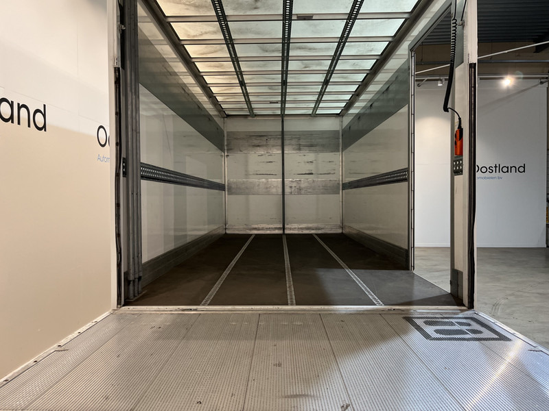 Iveco Daily 35S18 3.0 BE Clixtar Automaat Bakwagen met Laadklep / Laadvermogen 3.060 KG / Euro 6 / Luchtvering / Airco / Camera / CarPlay / Cruise Control / - Фургон с закрытым кузовом: фото 4 Iveco Daily 35S18 3.0 BE Clixtar Automaat Bakwagen met Laadklep / Laadvermogen 3.060 KG / Euro 6 / Luchtvering / Airco / Camera / CarPlay / Cruise Control / - Фургон с закрытым кузовом: фото 4