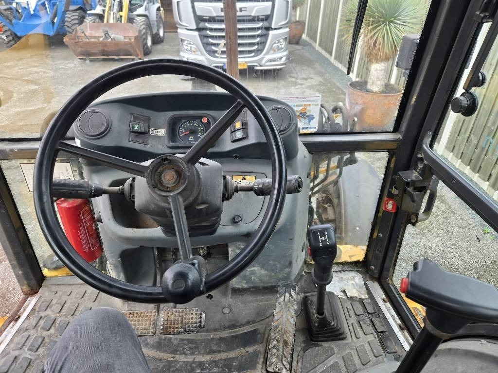 New Holland LB 95 B-4 PT  в лизинг New Holland LB 95 B-4 PT: фото 18