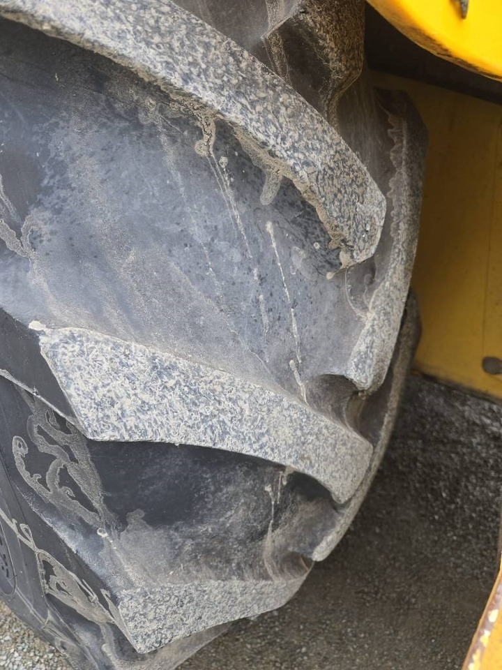 New Holland LB 95 B-4 PT  в лизинг New Holland LB 95 B-4 PT: фото 16