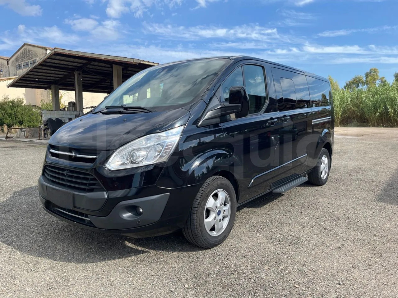 Ford Tourneo Custom - Микроавтобус, Пассажирский фургон: фото 4 Ford Tourneo Custom - Микроавтобус, Пассажирский фургон: фото 4