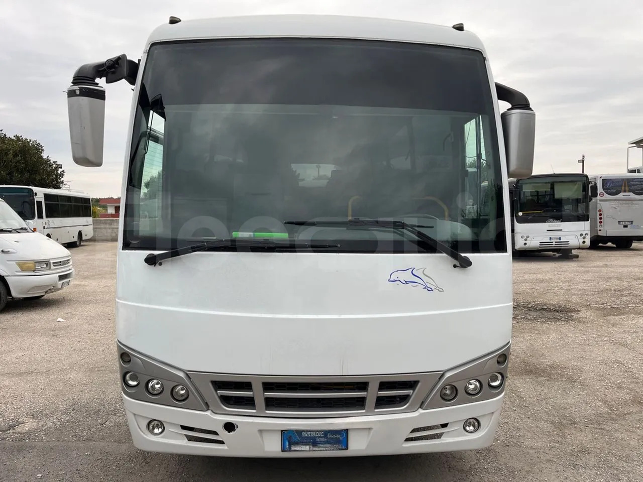 Isuzu Turquoise - Туристический автобус: фото 2 Isuzu Turquoise - Туристический автобус: фото 2