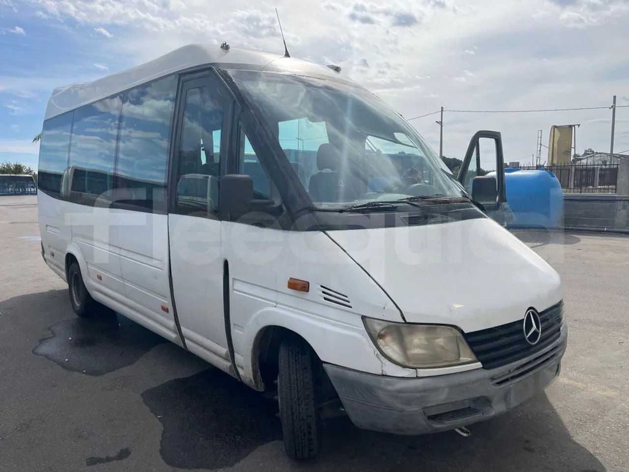 Mercedes-Benz Sprinter - Пригородный автобус: фото 1 Mercedes-Benz Sprinter - Пригородный автобус: фото 1