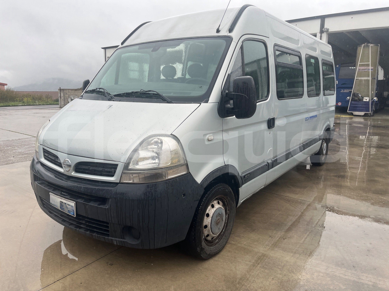 Nissan Interstar - Микроавтобус, Пассажирский фургон: фото 3 Nissan Interstar - Микроавтобус, Пассажирский фургон: фото 3