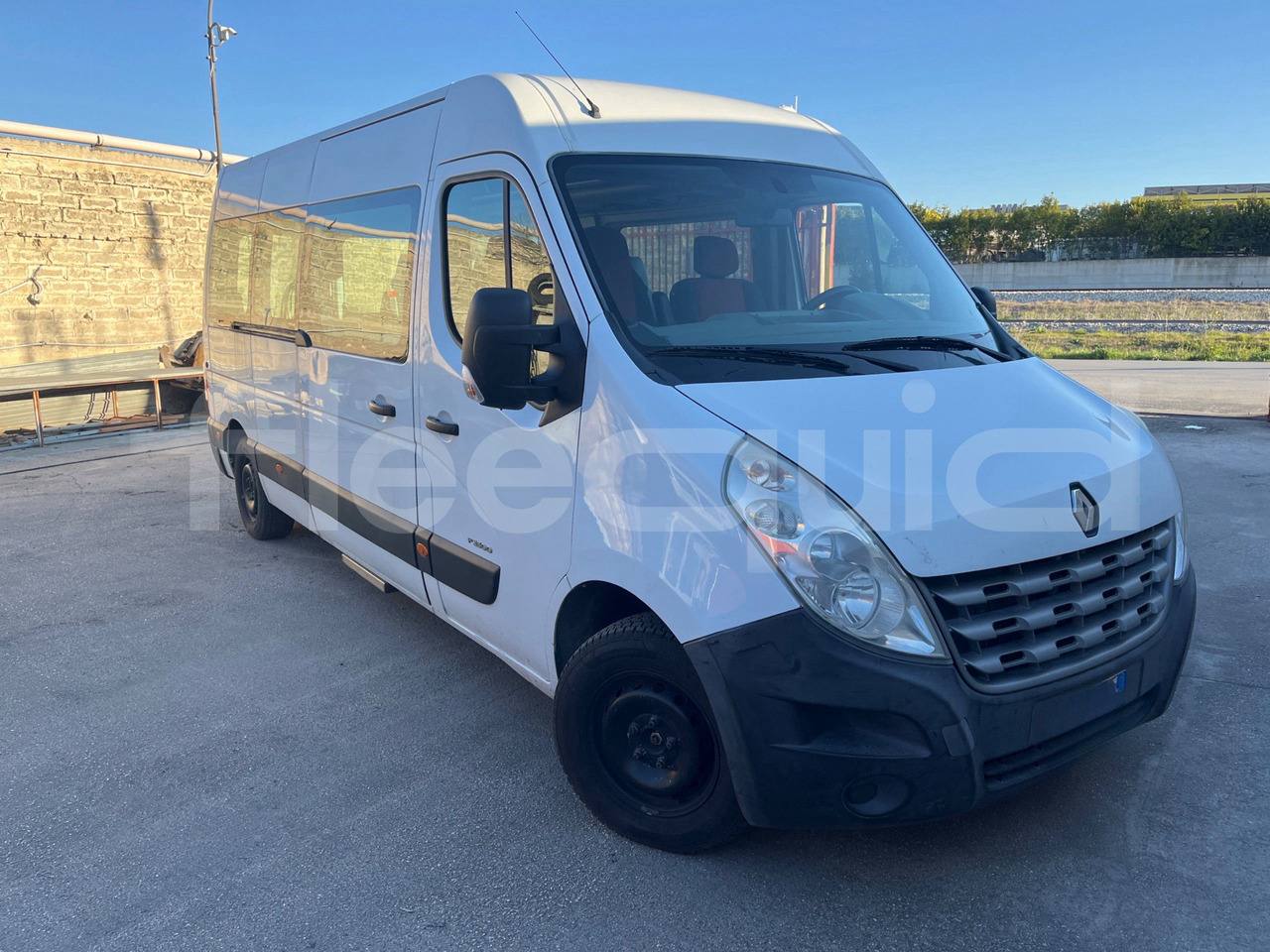 Renault Master - Микроавтобус, Пассажирский фургон: фото 1 Renault Master - Микроавтобус, Пассажирский фургон: фото 1