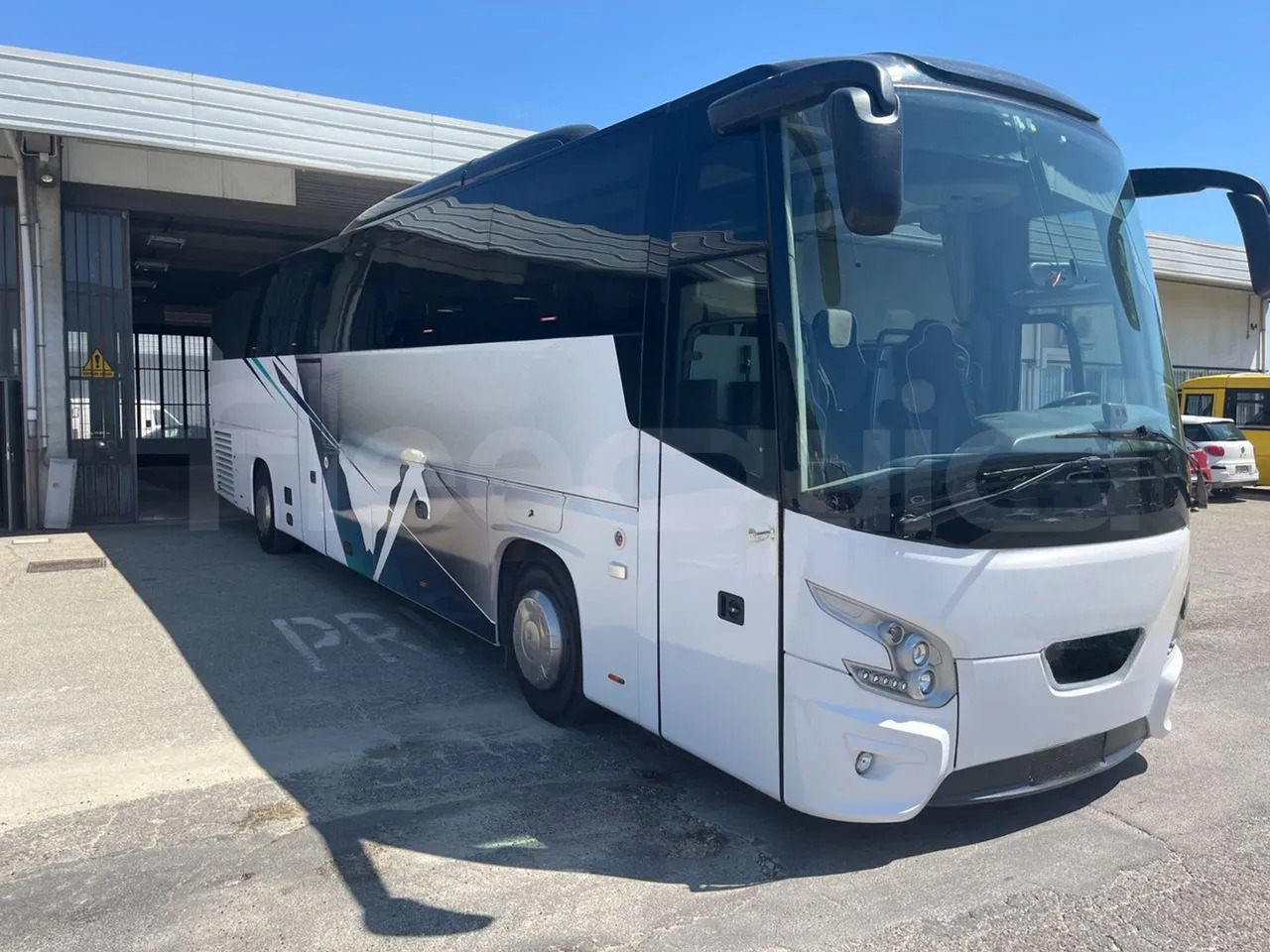Vdl Futura - Туристический автобус: фото 1 Vdl Futura - Туристический автобус: фото 1