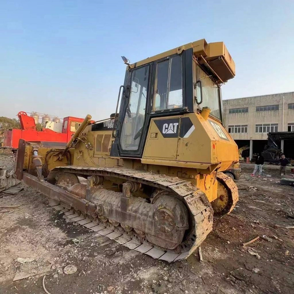 CAT D6G2 XL - Бульдозер: фото 2 CAT D6G2 XL - Бульдозер: фото 2