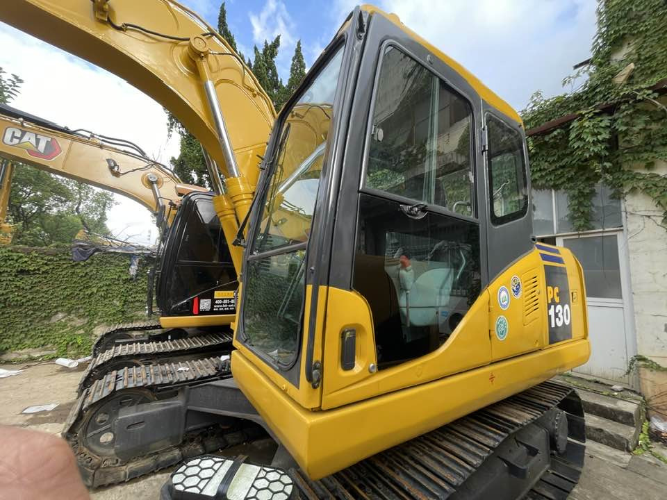 Komatsu PC130 - Мини-экскаватор: фото 5 Komatsu PC130 - Мини-экскаватор: фото 5