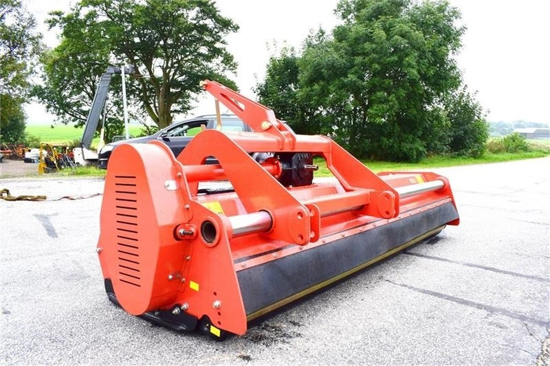 - - - Boxer AG 300 front og bagmonteret - Косилка-измельчитель: фото 2 - - - Boxer AG 300 front og bagmonteret - Косилка-измельчитель: фото 2