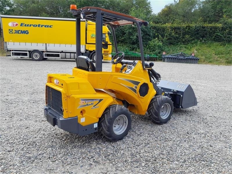 Eurotrac W11 Teleskoparm - Компактный фронтальный погрузчик: фото 4 Eurotrac W11 Teleskoparm - Компактный фронтальный погрузчик: фото 4