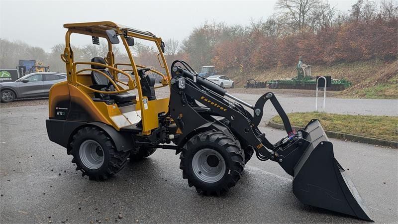 Eurotrac W12S - Компактный фронтальный погрузчик: фото 5 Eurotrac W12S - Компактный фронтальный погрузчик: фото 5