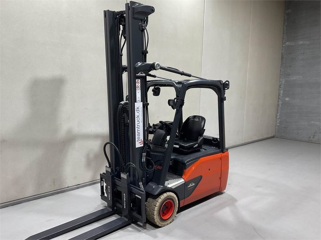Linde E20-02 - Электропогрузчик: фото 4 Linde E20-02 - Электропогрузчик: фото 4