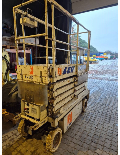 Pinguely Haulotte H800E // 2 personers - Ножничный подъемник: фото 2 Pinguely Haulotte H800E // 2 personers - Ножничный подъемник: фото 2