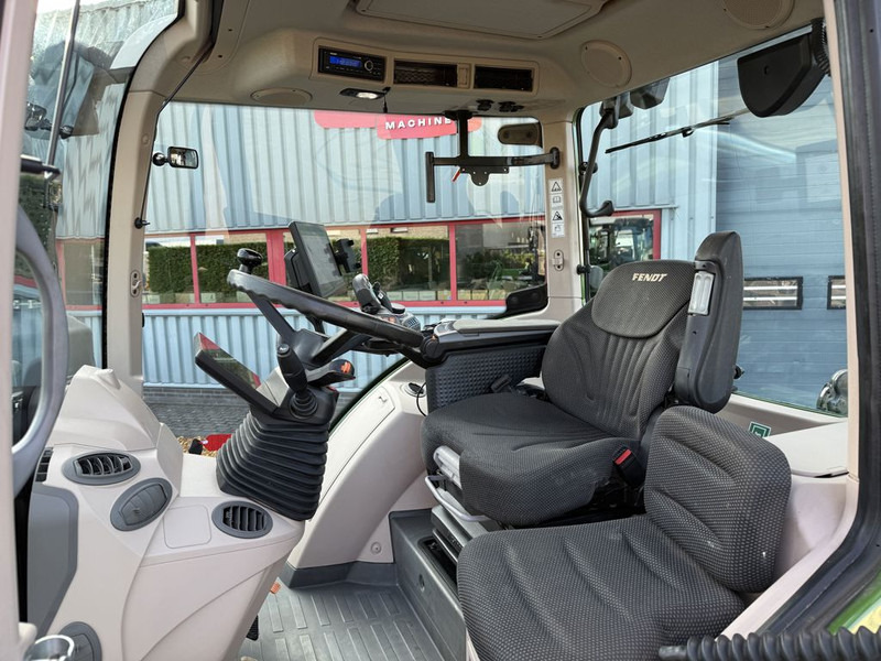 Fendt 313 Vario FendtOne + Fendt Cargo 4x75 - Трактор: фото 5 Fendt 313 Vario FendtOne + Fendt Cargo 4x75 - Трактор: фото 5