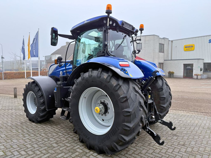 New Holland T7.270AC Stage V - Трактор: фото 2 New Holland T7.270AC Stage V - Трактор: фото 2