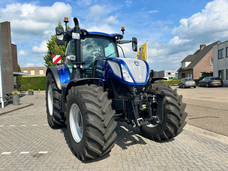 New Holland T7.300 AC New Gen Blue Power DEMO - Трактор: фото 4 New Holland T7.300 AC New Gen Blue Power DEMO - Трактор: фото 4