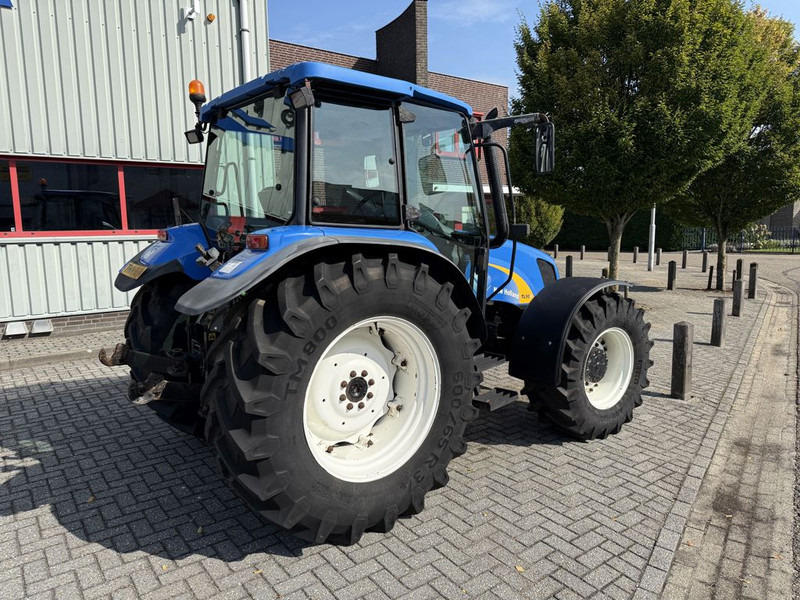 New Holland TL90A 4WD - Трактор: фото 4 New Holland TL90A 4WD - Трактор: фото 4