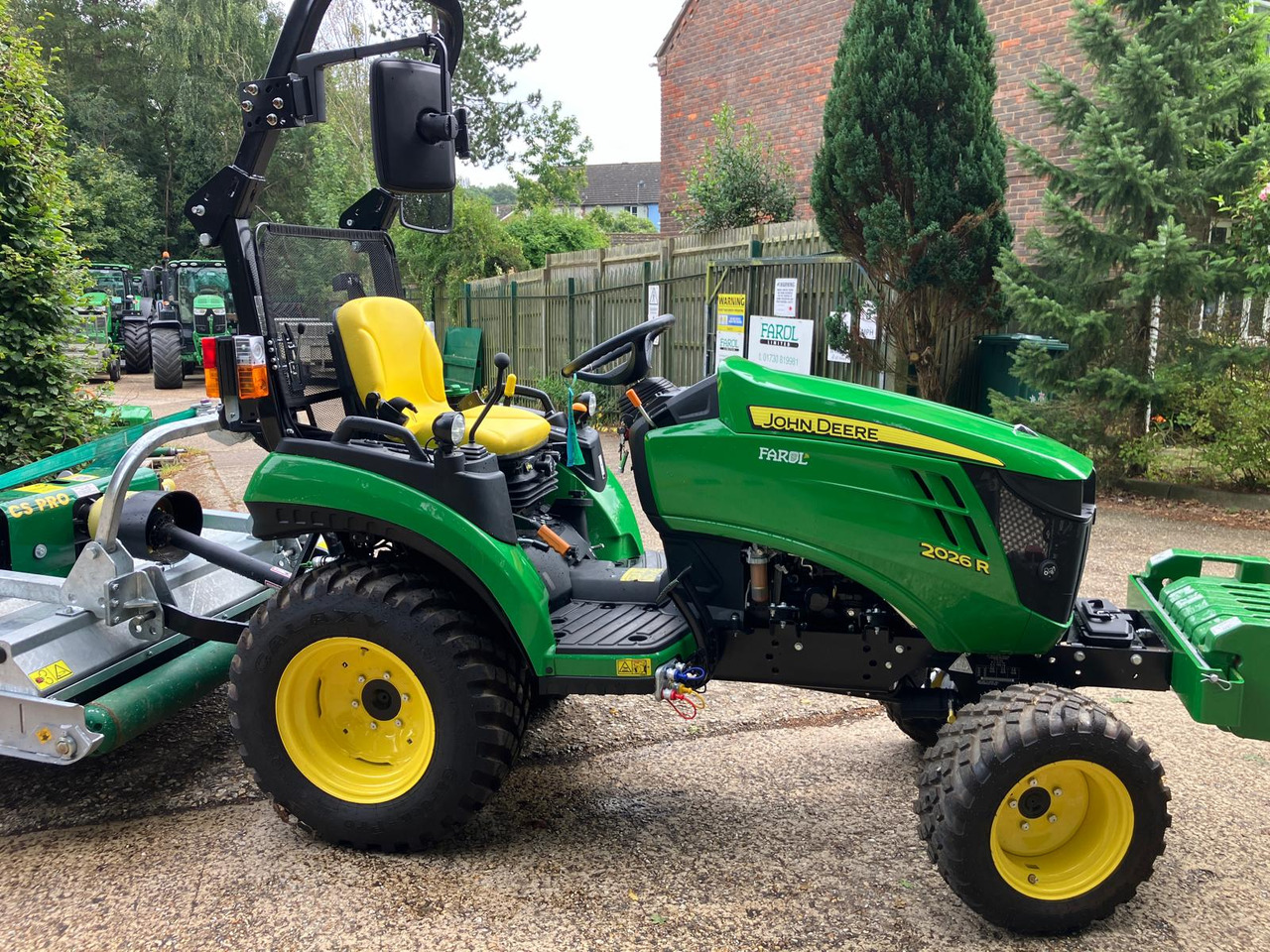 John Deere 2026R compact tractor - Минитрактор: фото 1 John Deere 2026R compact tractor - Минитрактор: фото 1