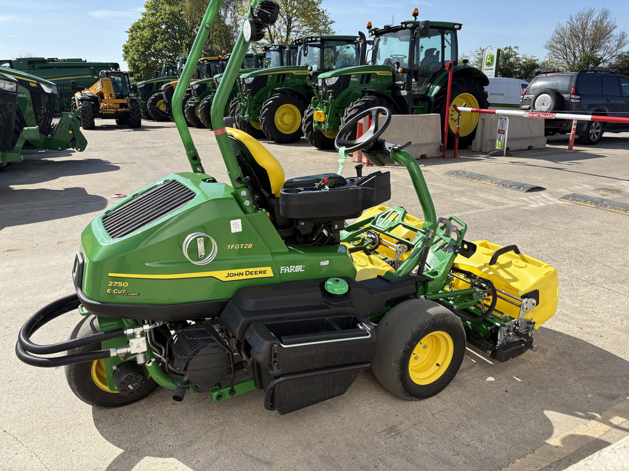 John Deere 2750E Triplex mower - Газонокосилка: фото 5 John Deere 2750E Triplex mower - Газонокосилка: фото 5