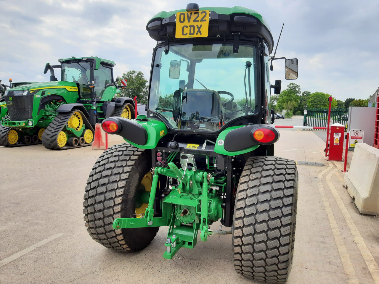 John Deere 4066R Compact Tractor - Минитрактор: фото 4 John Deere 4066R Compact Tractor - Минитрактор: фото 4