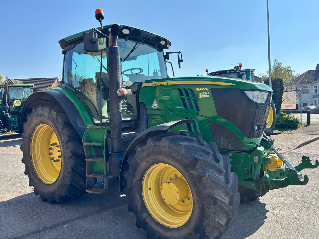 John Deere 6190R - Трактор: фото 4 John Deere 6190R - Трактор: фото 4