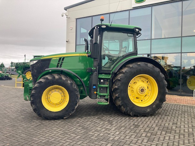 John Deere 7310R - Трактор: фото 3 John Deere 7310R - Трактор: фото 3
