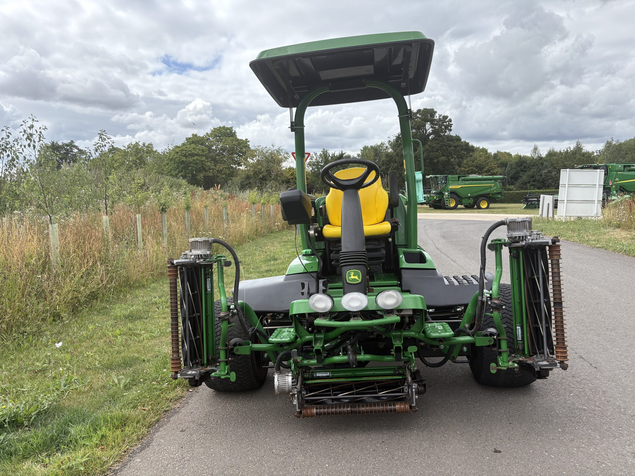John Deere 7500AE Fairway Mower - Газонокосилка: фото 2 John Deere 7500AE Fairway Mower - Газонокосилка: фото 2