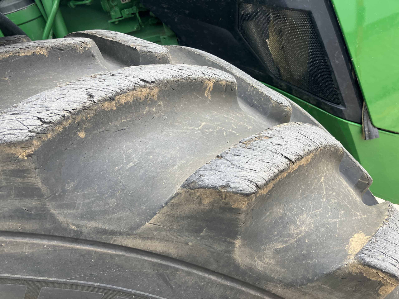 Трактор John Deere 8R 370: фото 18