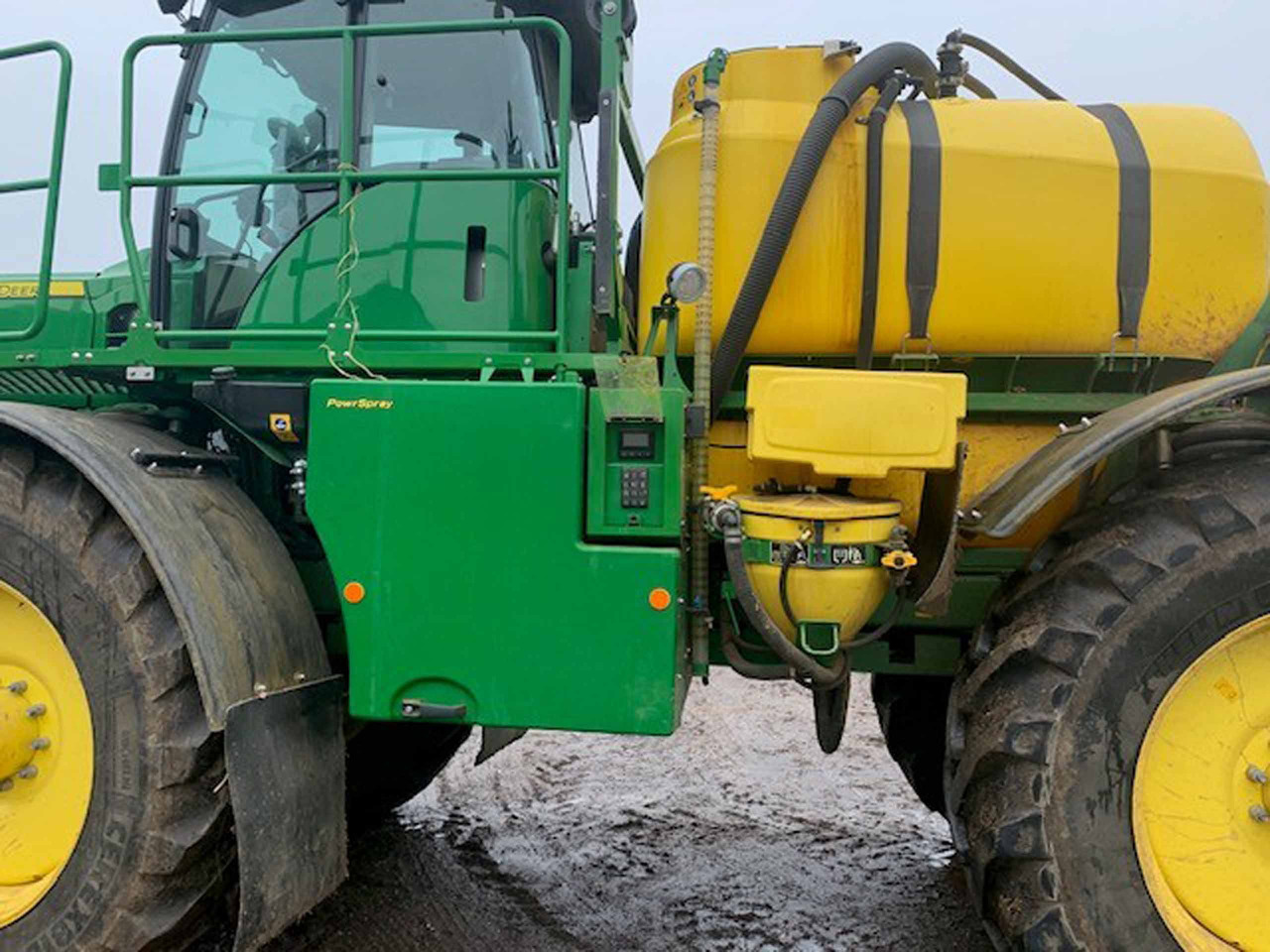 John Deere R4040i - Опрыскиватель: фото 2 John Deere R4040i - Опрыскиватель: фото 2