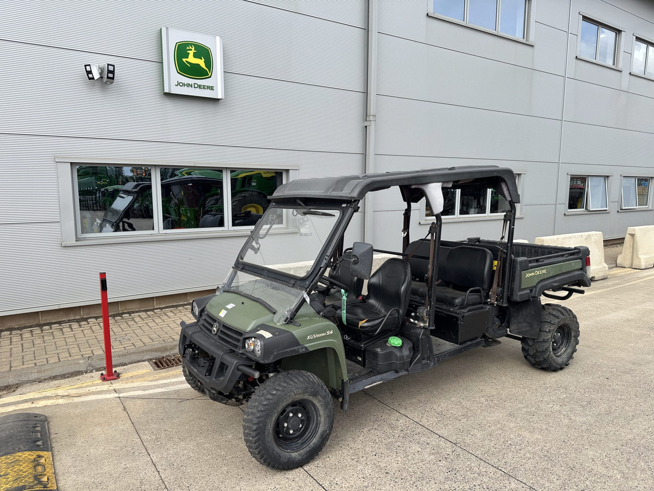 John Deere XUV855M S4 Gator - Квадроцикл: фото 1 John Deere XUV855M S4 Gator - Квадроцикл: фото 1