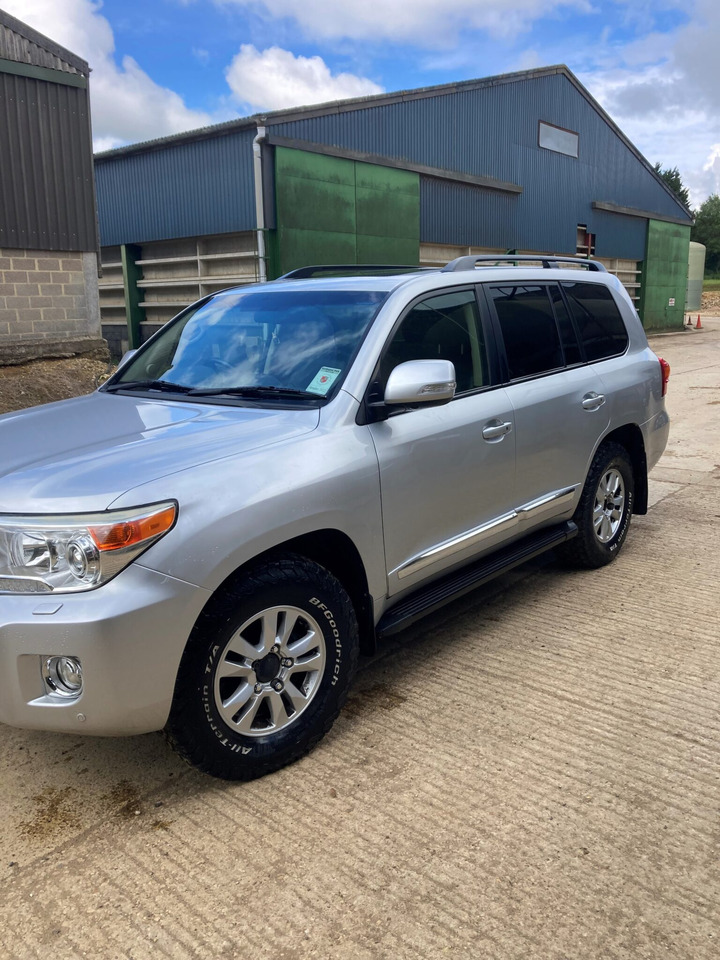 TOYOTA LANDCRUISER 200 SERIES 2 (NO VAT) - Легковой автомобиль: фото 1 TOYOTA LANDCRUISER 200 SERIES 2 (NO VAT) - Легковой автомобиль: фото 1